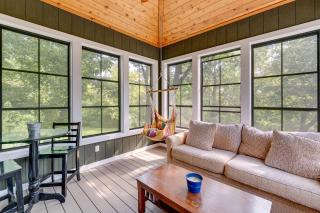 Lake Geneva Family Gem with Fenced Dog Run! - 8