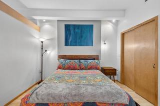 302B Market View | European Village - 5