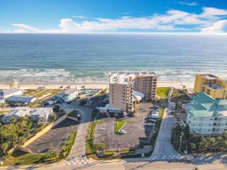 Oceania Beach Club - 0