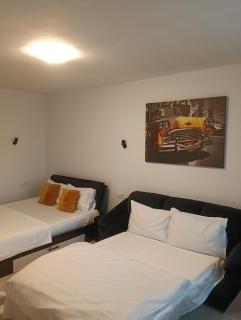 Ariel Studio Central TrainStation - 9