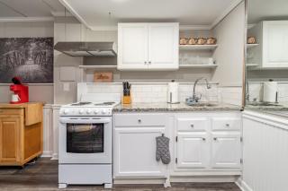 Basement 1BR! Pet Friendly with Weekly Deals - 8