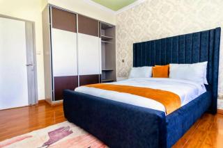 Luxurious Nairobi Apartment with Shared Pool and City Views - 5