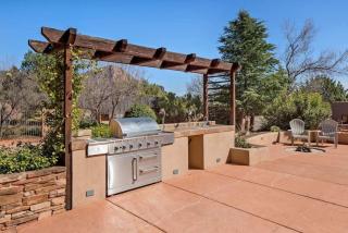 High end Haven for Family - Views Luxury Pool - 6