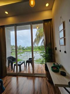 Cozy River Front Studio in Siolim - 4