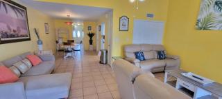 Private Townhome with Private Pool - Sparkys Pool House - South Padre Island - 6