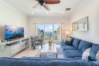 The Penthouse at The Cottages 2BR Oceanfront LUXE Condo - 3