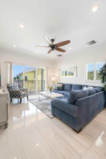 The Penthouse at The Cottages 2BR Oceanfront LUXE Condo - 1