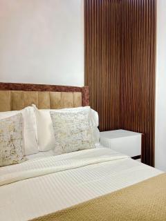 6a Thompson Avenue - Lagos - 1