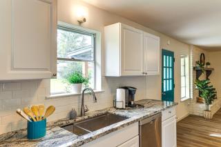 Near Shops and Eats Commuter-Friendly FWTX Home - 1