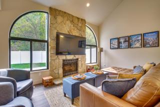 Mtn Views and Canyon Access Cottonwood Heights Home - 8