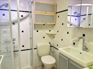 Appartement Central avec Jardin Privatif aux Gets, Proche Commerces et Pistes - FR-1-623-236 - 2