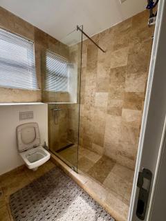 La Tebu Suites at Peter James Court - 2