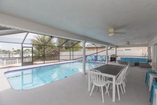 The Seaside Retreat, FREE heated pool - 1
