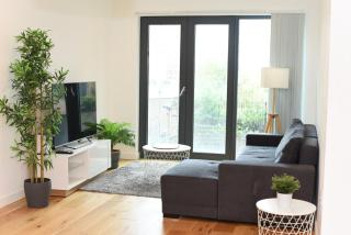Luxury 2-Bed Apt - Heart of Bham Free Parking - 0