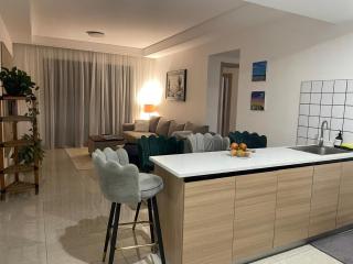Elegant & Cosy Home - 9