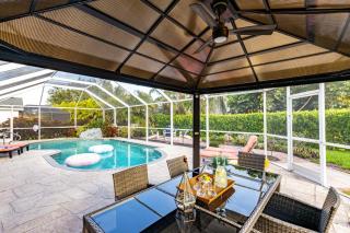 Casa Solara by AvantStay Naples 4BR Home w Private Pool Firepit Lounge Game Room Access to Community Tennis Playground Sand Volleyball - 4
