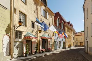 Schlössle Hotel - Small Luxury Hotels of the World - Tallinn - 4