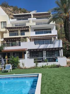 Spacious 1BDR Sea View & Pool - 6