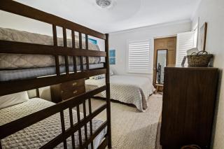 Walk to Beach, Pool & Flagler! Relaxed Condo with Balcony & Full Kitchen - 7