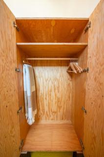 Hotel Narcissus - Room 3 - 4