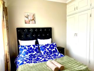 Apartment at Jenner - 4