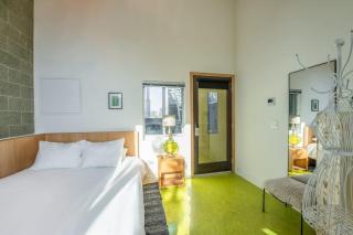 Hotel Narcissus - Room 5 - 9