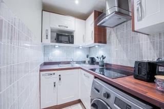 Stylish 1BR Apartment by Covent Garden - 8