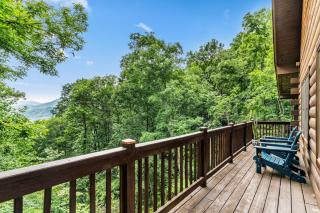 Black Bear Ridge - Beautiful Log Cabin with View - 5