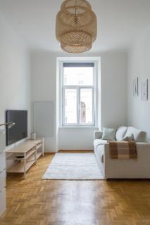Bright City Apartment - 1
