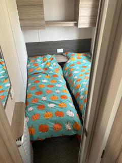 Beech Grove 10 Flamingo land - 4