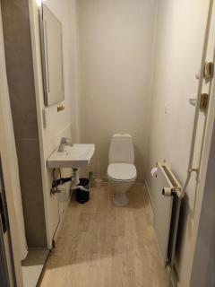 JP Room 3 - fælles køkken og bad, eget toilet - 4