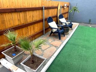 OB Getaway Fenced Yard, Walk to Beach & Cafes - 4