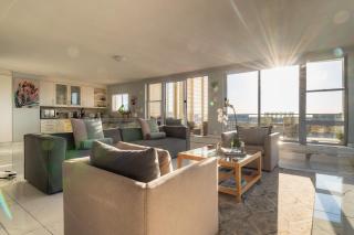Lagoon Shoreline Penthouse - 1