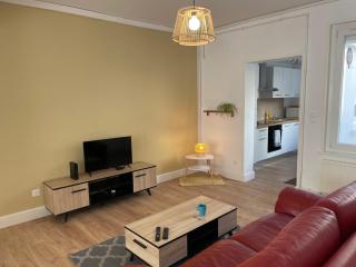 Maisonnette 2 chambres avec cour - 0