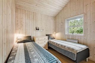 C11514-Hemmet-Tues-Drowt-4 - 2