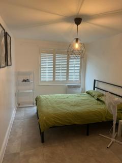 2bed 2bath Gated Eye Candy - 2