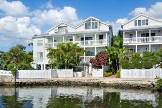 Island Chic - 9