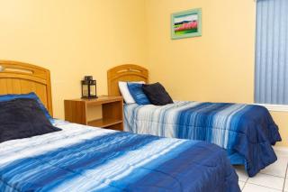Ground Floor Duplex with BBQ - Blue Siren House - 4