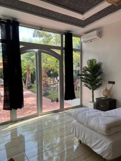Chambre d'hôtes dans luxueuse villa avec piscine - 5