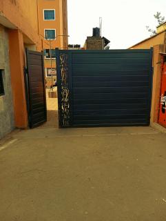 Affordable Lavington studio - 3