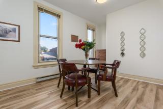 Capitol View Retreat - 3F Fast Wi-Fi Cozy - 9