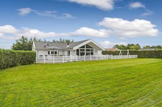 C11673-Hemmet-Horsfold-22 - 0