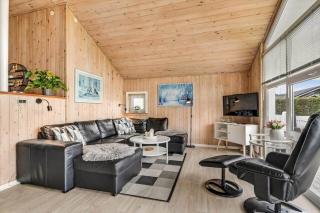 C11673-Hemmet-Horsfold-22 - 1