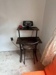 Stylish 1BR Near Downtown & UL - Perfect for Couples & Solo Stays - 1