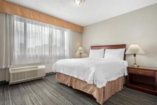 Best Western Plus Suites Downtown Calgary - 7