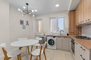 Monkey's Den Ultra-central - 2