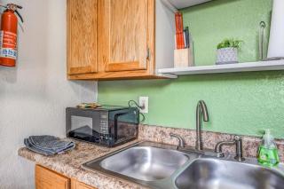 Chic Midtown Apartment Near Zoo, Park and Museums - 8