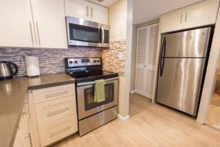 1224- Ilikai Collection 3- Luxury Condo and Beach Views - 5
