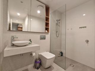 A relaxing stay in Wentworth Point - 5