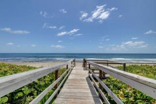 Beach Proximity Family Getaway Private Pool, Jacuzzi, Mini-Golf and Entertainment - 9